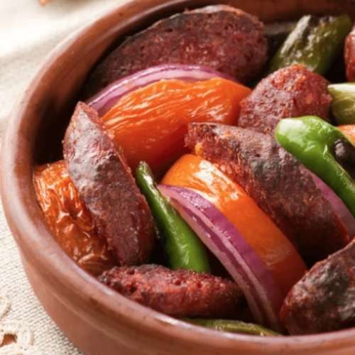 Güveçte Sucuk Tarifi