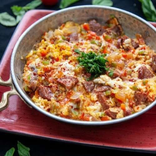 Sucuklu Menemen Tarifi